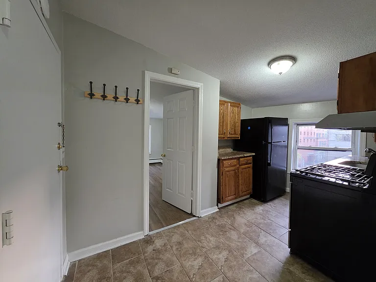 338 Orange St #A302 — Photo 4