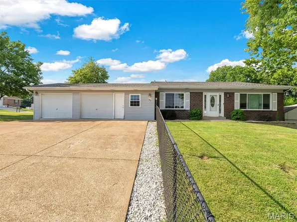 504 Westwood Pl, Festus, MO 63028