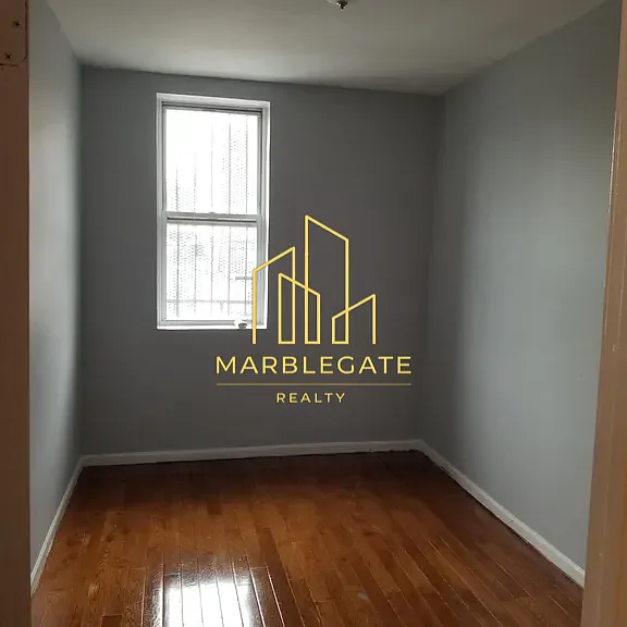 310-312 14th Ave #77 — Photo 4