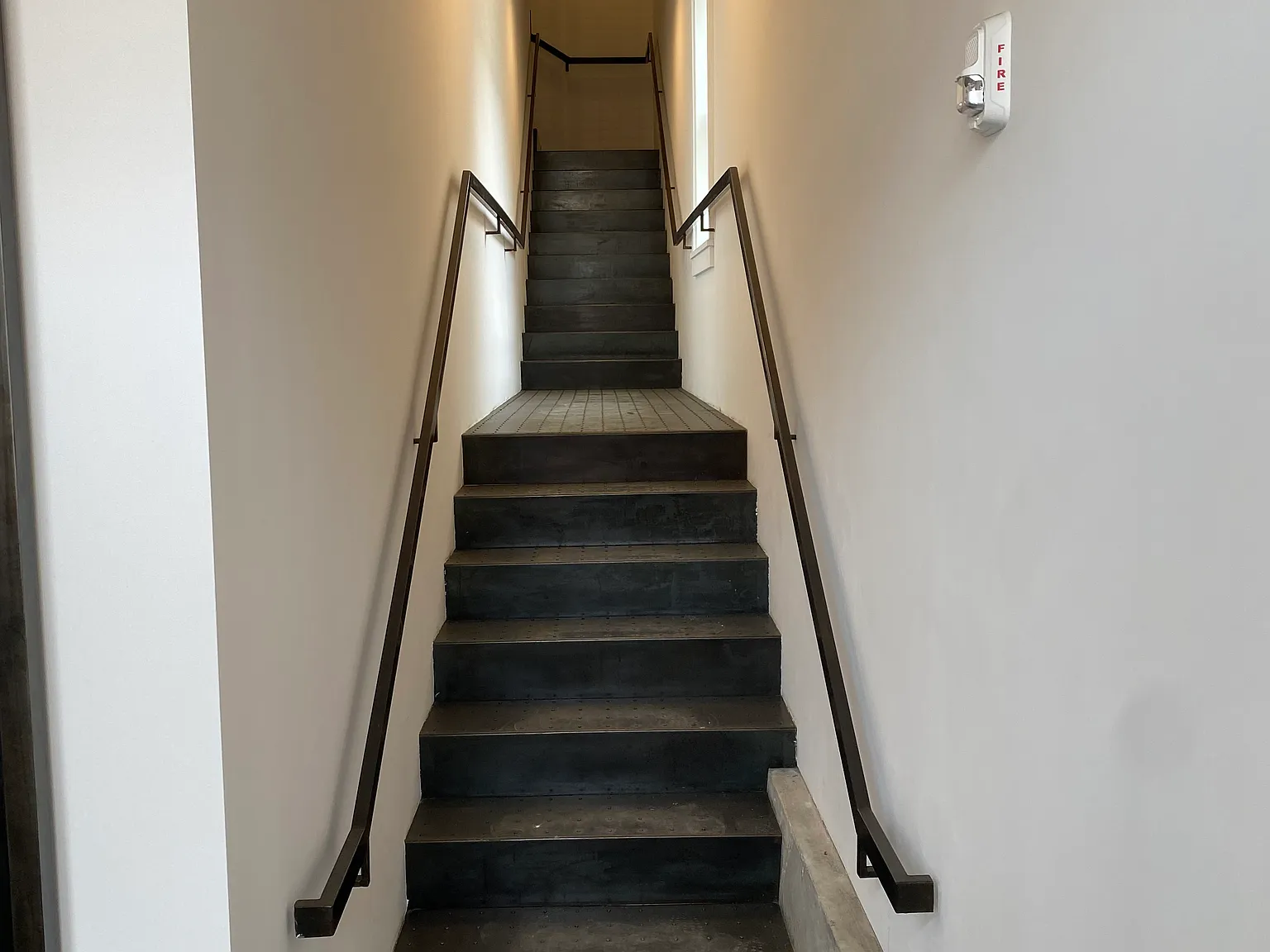 Studio, $1,950 — Photo 4