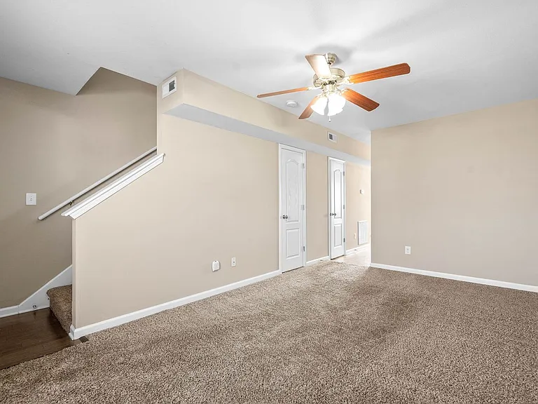 Ashridge Drive-1210 — Photo 4