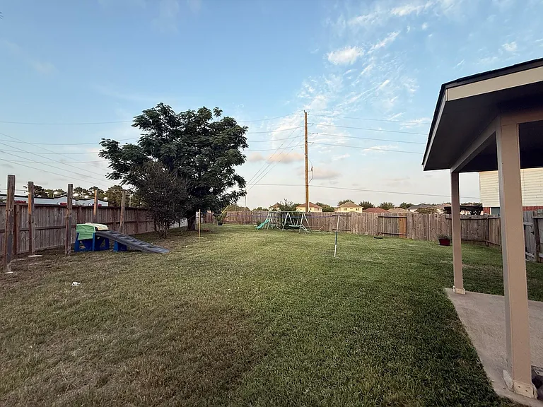 1247 Lavender Shade Ct — Photo 33