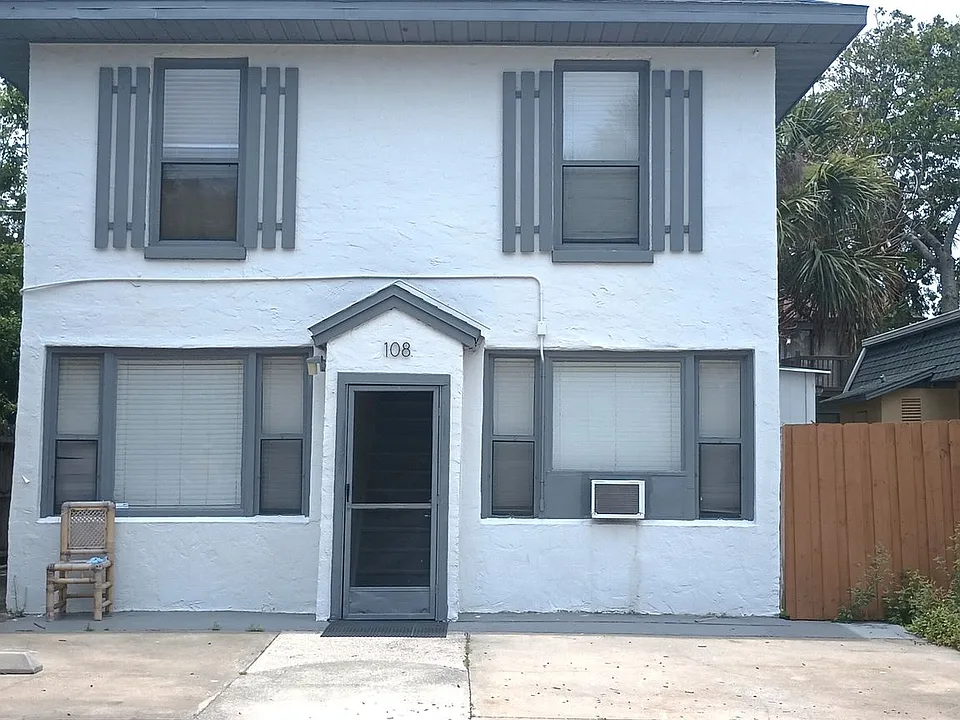 108 Murray Way #1