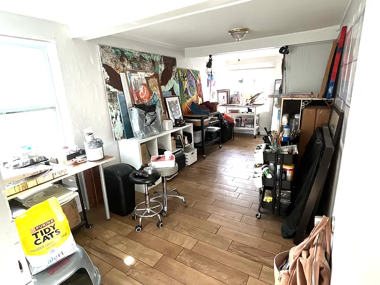 2611 W Cleveland St — Photo 5