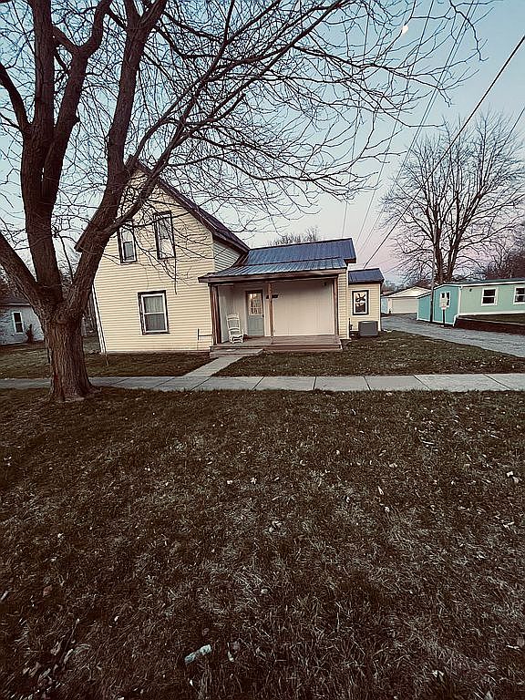 106 N Walnut St, Wakarusa, IN 46573 Zillow