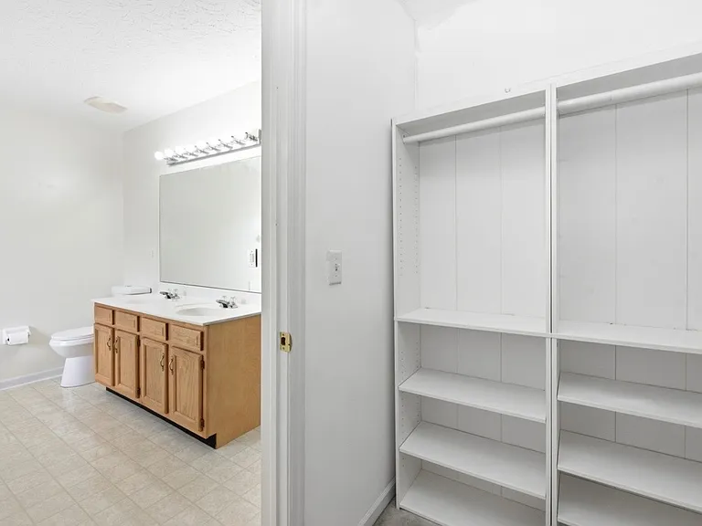 7649 Tollgate Ct — Photo 28