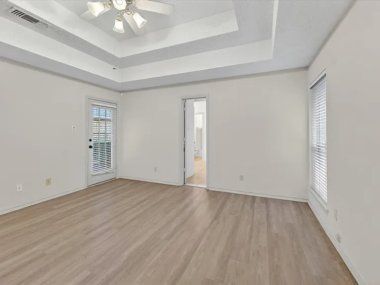 3509 Edgehill Dr — Photo 17