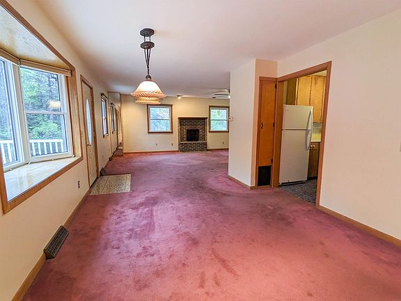 4th image of 1809 Mandalay Dr