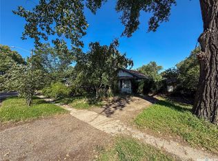 137 Fir Ave N, Eastend, SK S0N0T0