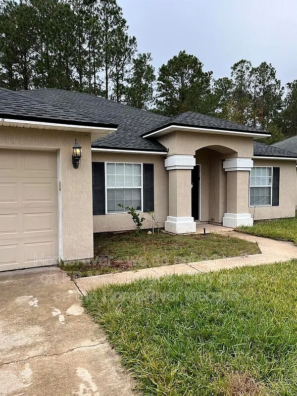 4 bed, 2.0 bath, 2062 sqft, $2,195 — Photo 2
