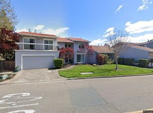 807 Augusta Dr, Moraga, CA