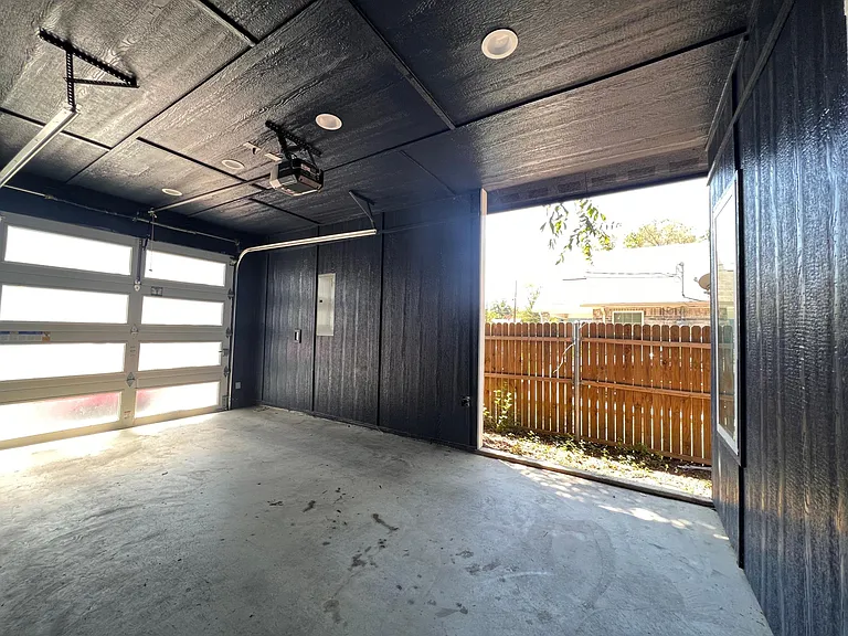 3815 Hamilton Ave — Photo 26