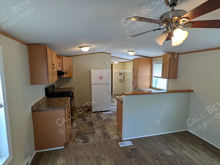 15 Krista Ln — Photo 2