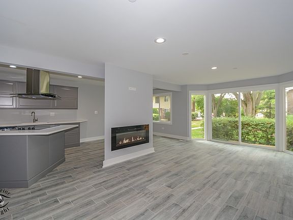 2nd image of 3000 Roberts Dr APT 4