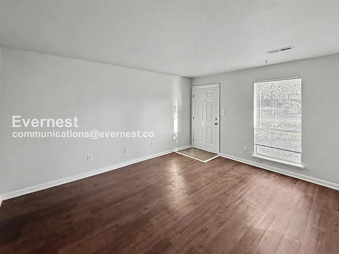 248 Fox Glen Rd NW #B — Photo 4