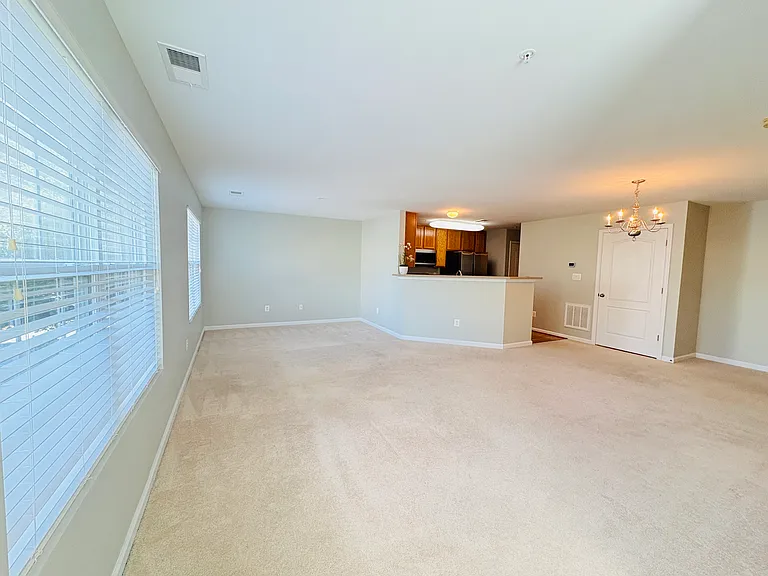 11187 Wortham Crest Cir — Photo 5