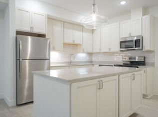 Zephyr Place, Holland, MI 49424