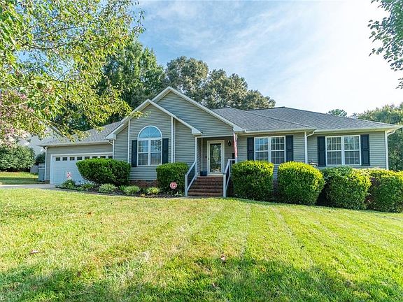 2nd image of 707 Rockwood Dr