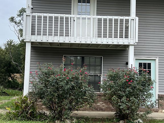 2nd image of 257 Adkins Cir #1