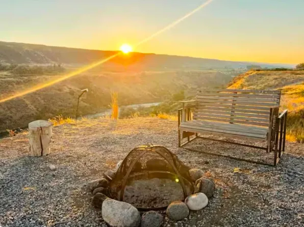 6260 King Hill Canal Rd, Buhl, ID 83316