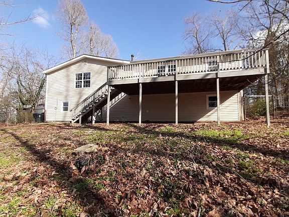 3rd image of 315 Pioneer Cir