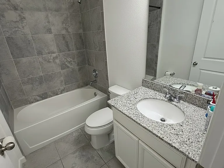 813 Landmark Hills Dr — Photo 4