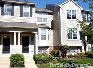 1063 Chadwick Dr, Grayslake, IL 60030