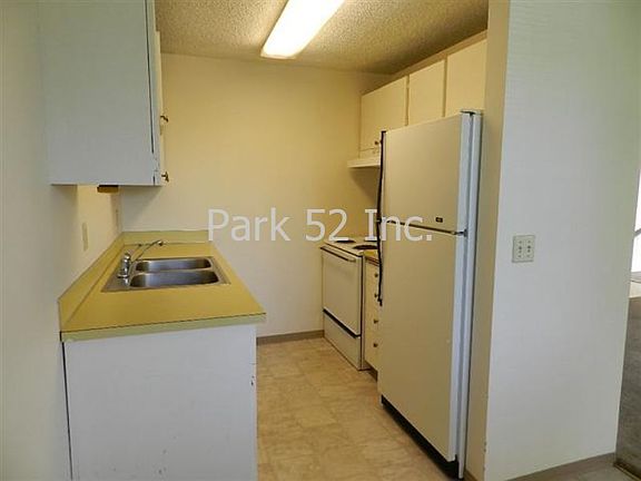2nd image of 2305 S 74th St APT 11