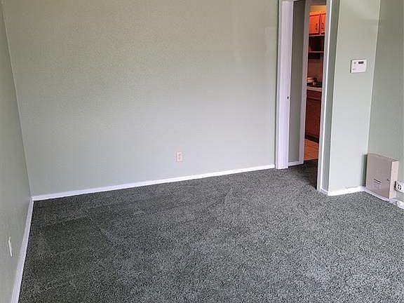 3rd image of 5021 Holloway Dr