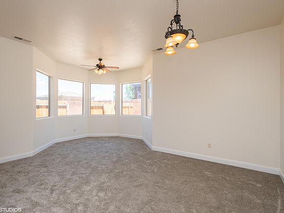 4th image of 374 W River Willow Ln