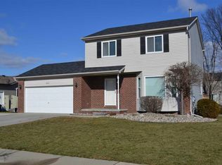 8418 Jordan Ln, Fair Haven, MI 48023