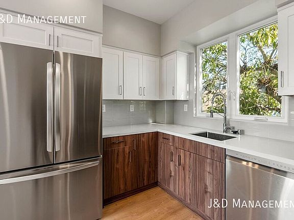 4th image of 3209 L St #4