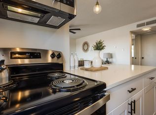 Spacious, Contemporary 1 Bed Apts. Near the Foothills, Albuquerque, NM 87112