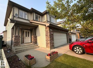 30 Virginia Ave, Spruce Grove, AB T7X0B9