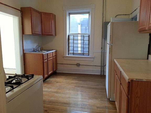 5th image of 1228 N Noble St APT 2R