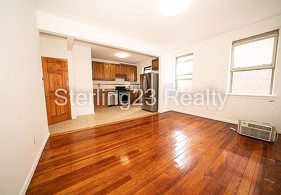 5th image of 21-06 Newtown Ave #4