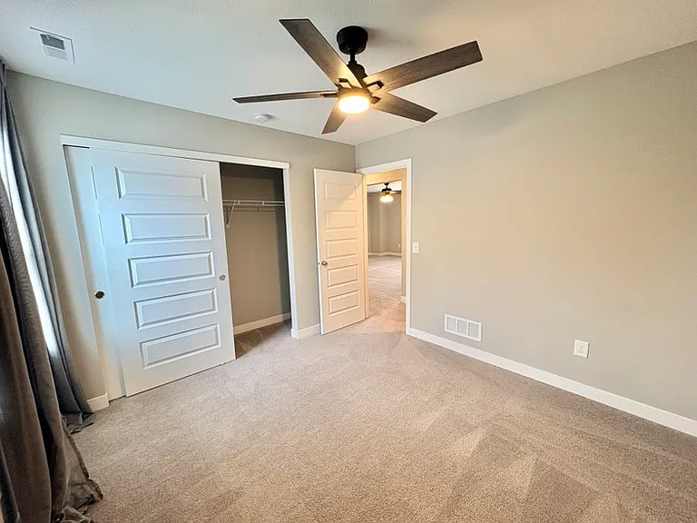 3694 Locust Dr — Photo 28