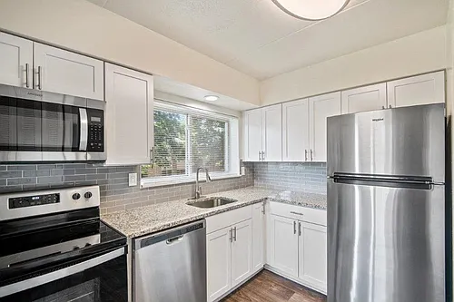 Top Field Apartment Homes Photo 1