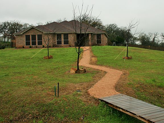 2nd image of 233 Plantation Dr