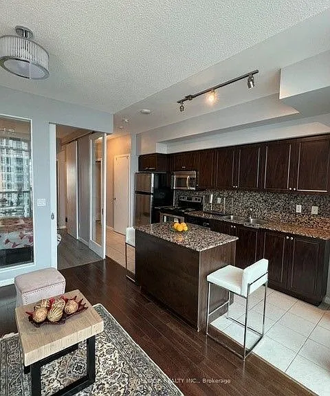 215 Fort York Blvd S #2903 — Photo 10