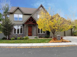 19530 Sugar Mill Loop, Bend, OR 97702