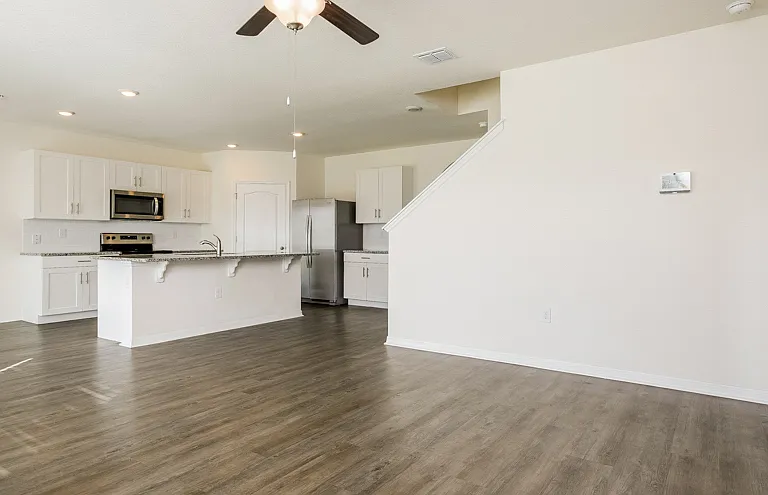 Kinsman Pointe — Photo 9