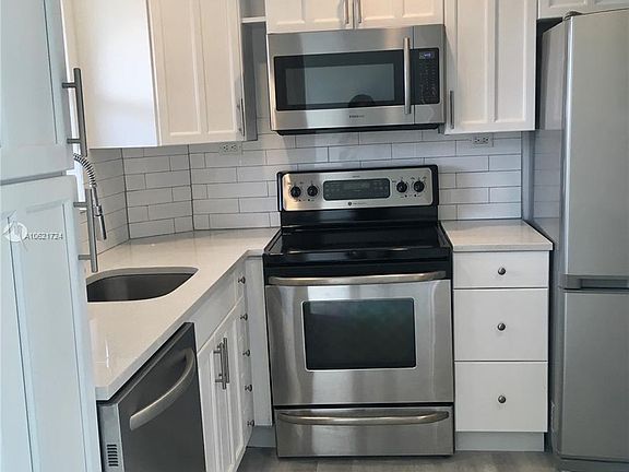 2nd image of 805 W Oakland Park Blvd APT E11