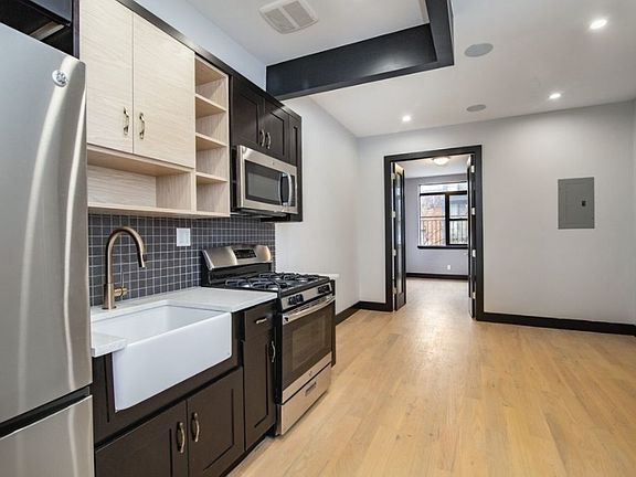 3rd image of 148 Meserole St APT 2R