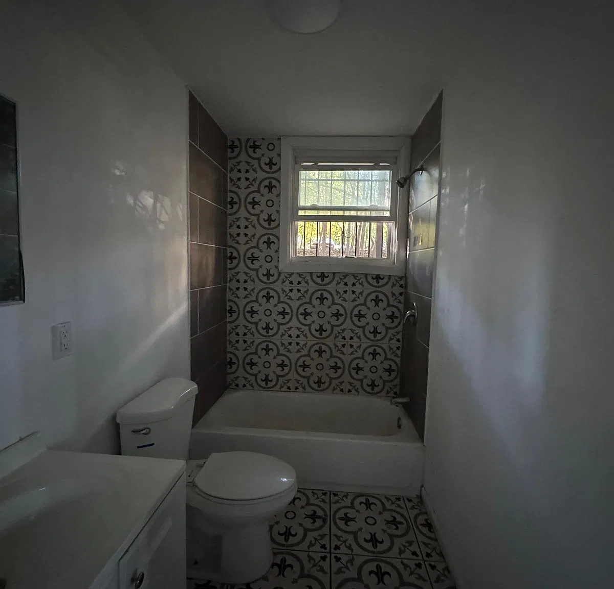 3 bed, 850 sqft, $1,995 — Photo 4