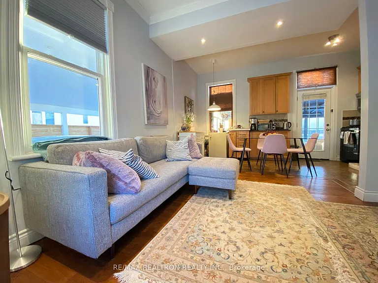 134 Wesley St — Photo 16
