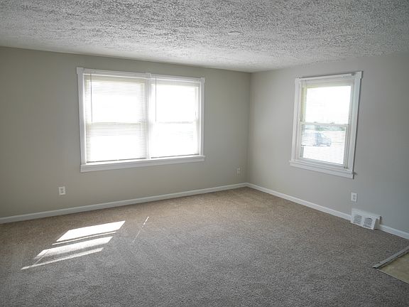 2nd image of 732 Rand St