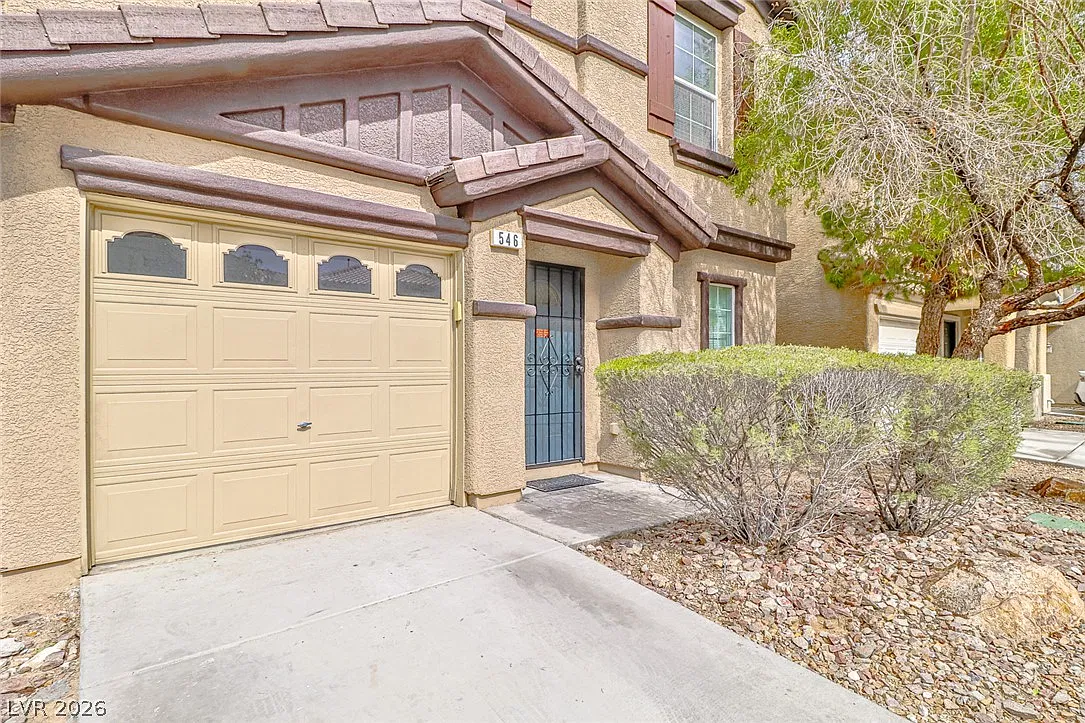 4 bed, 2.5 bath, 1484 sqft, $1,800 — Photo 4