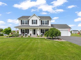34 Fallwood Ter, Hilton, NY 14468