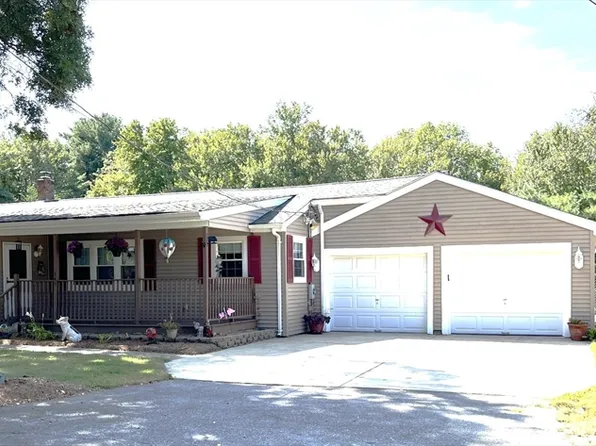 745 S Precinct St, Taunton, MA 02780